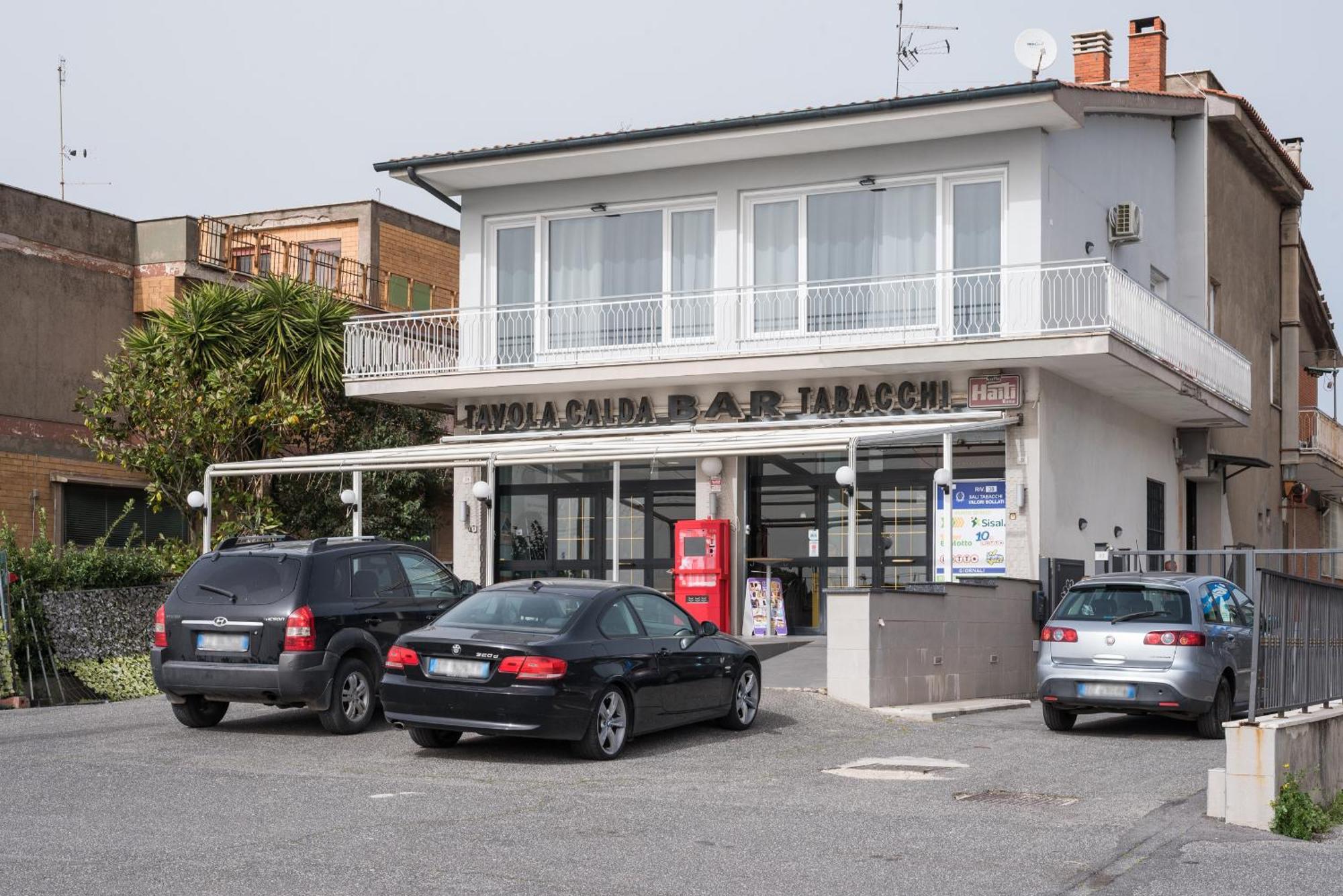 Travelershome Ciampino Airport Guesthouse 600M To Airport Exterior photo